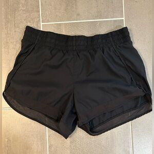Athleta Mesh Racer Run Short 4” black